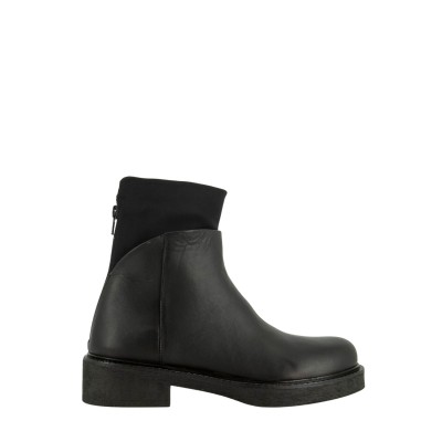 STIEFELETTEN YAYA