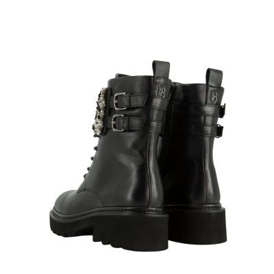 COMBAT BOOTS