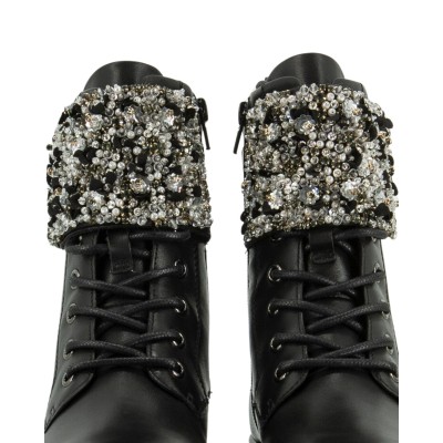 COMBAT BOOTS