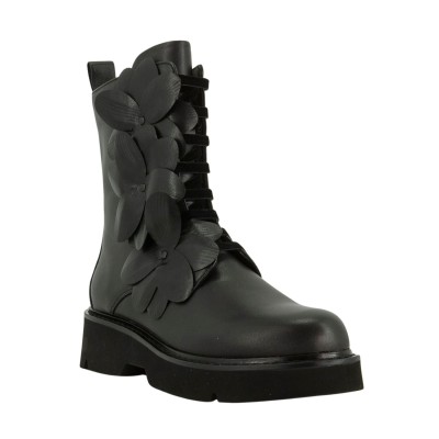 COMBAT BOOTS
