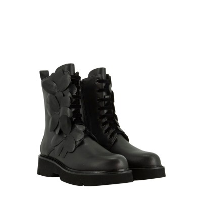 COMBAT BOOTS