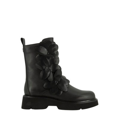 COMBAT BOOTS