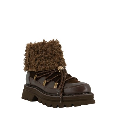 ANKLE BOOTS