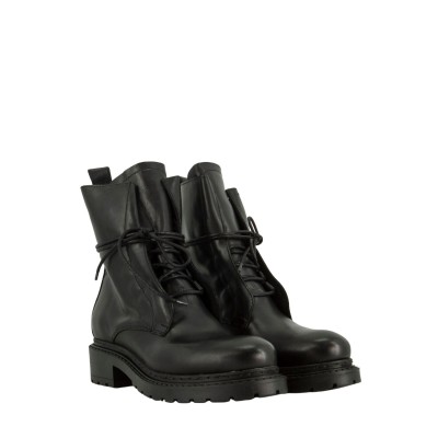 SPRINGERSTIEFEL