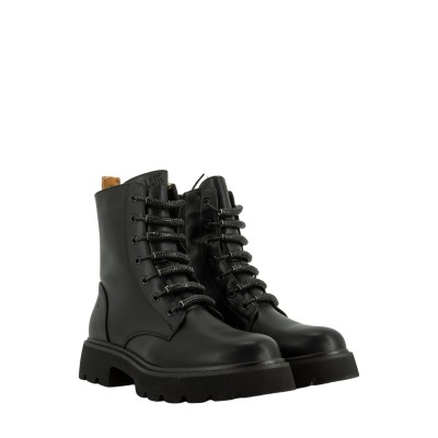 LACE UP BOOTS