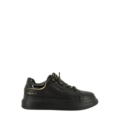 CHIC PEARL SNEAKERS