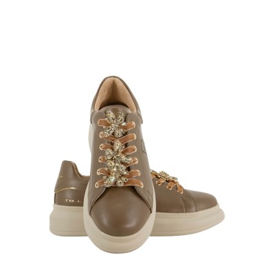 CHIC BUTTERFLY SNEAKERS