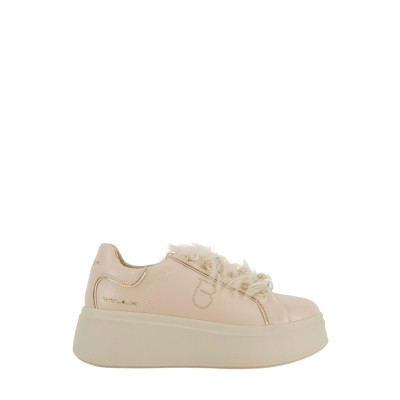 SCHILLERNDE SNEAKER MIT PERLEN