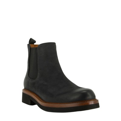 CHELSEA BOOTS