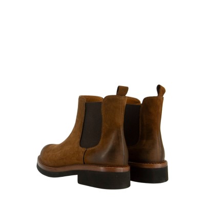 CHELSEA BOOTS