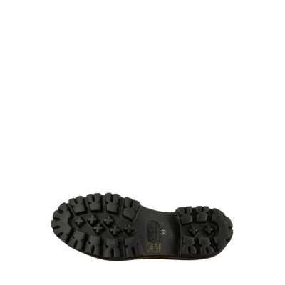 LACED SHOES