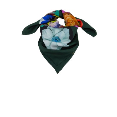SQUARE SCARF