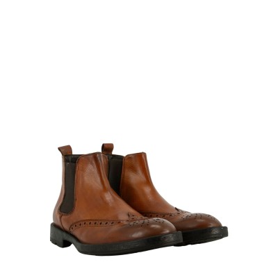 CHELSEA BOOTS SWALLOWTAIL