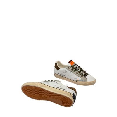 SNEAKERS DECONSTRUCTED