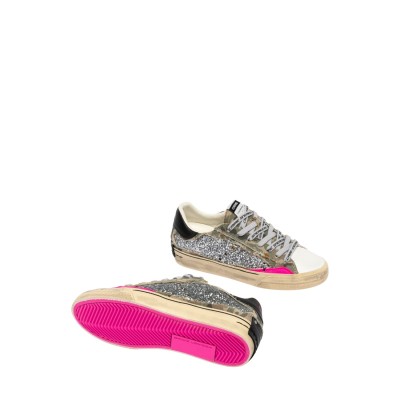 SNEAKERS DECONSTRUCTED