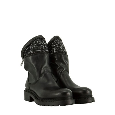 STIEFELETTEN