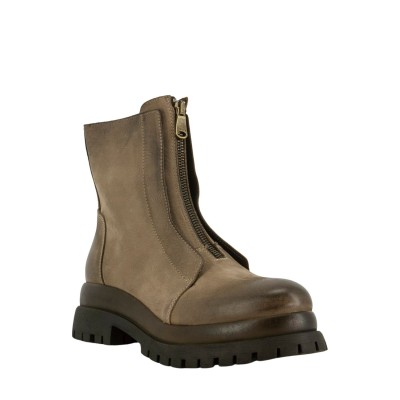 COMBAT BOOTS