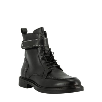 COMBAT BOOTS