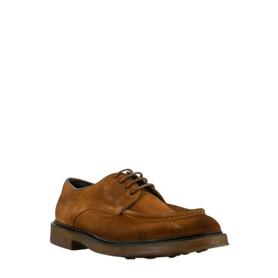 LACED SHOES