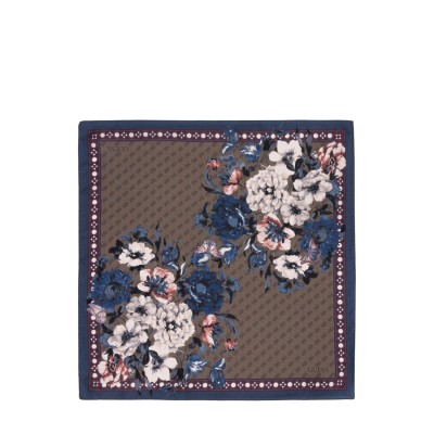 SQUARE SCARF