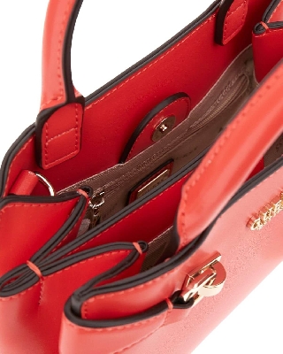 hwvg9639760_coral_red_3.jpg