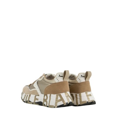 SNEAKERS CLUB105
