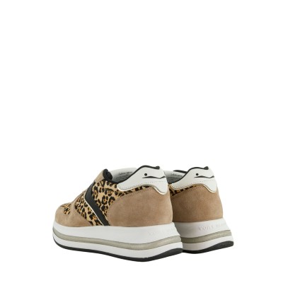 SNEAKERS MERRY