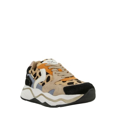 SNEAKER CLUB119