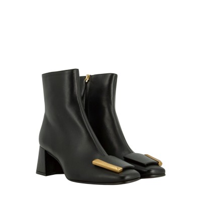 STIEFELETTEN