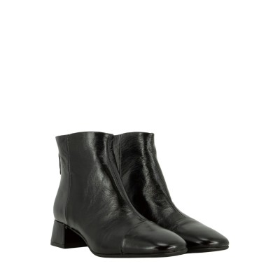 STIEFELETTEN ROSE
