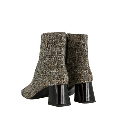 STIEFELETTEN