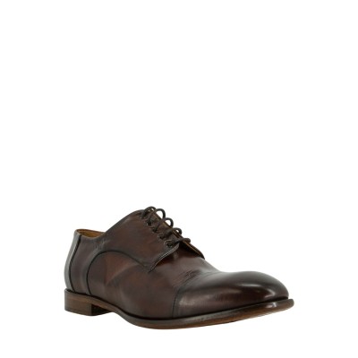 LACED SHOES