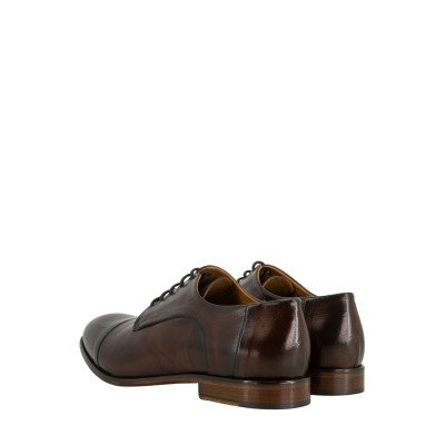 LACED SHOES