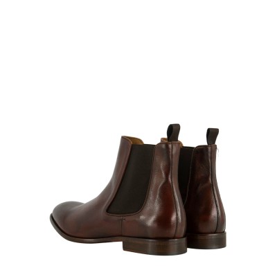 CHELSEA BOOTS