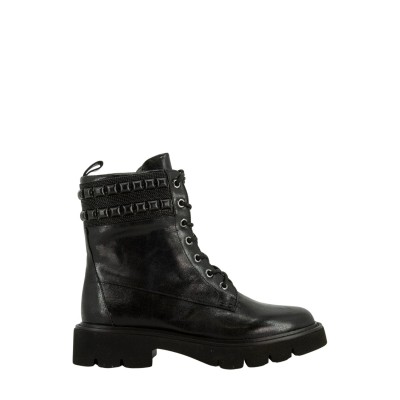 COMBAT BOOTS