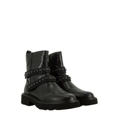 STIEFELETTEN
