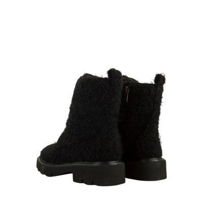 COMBAT BOOTS